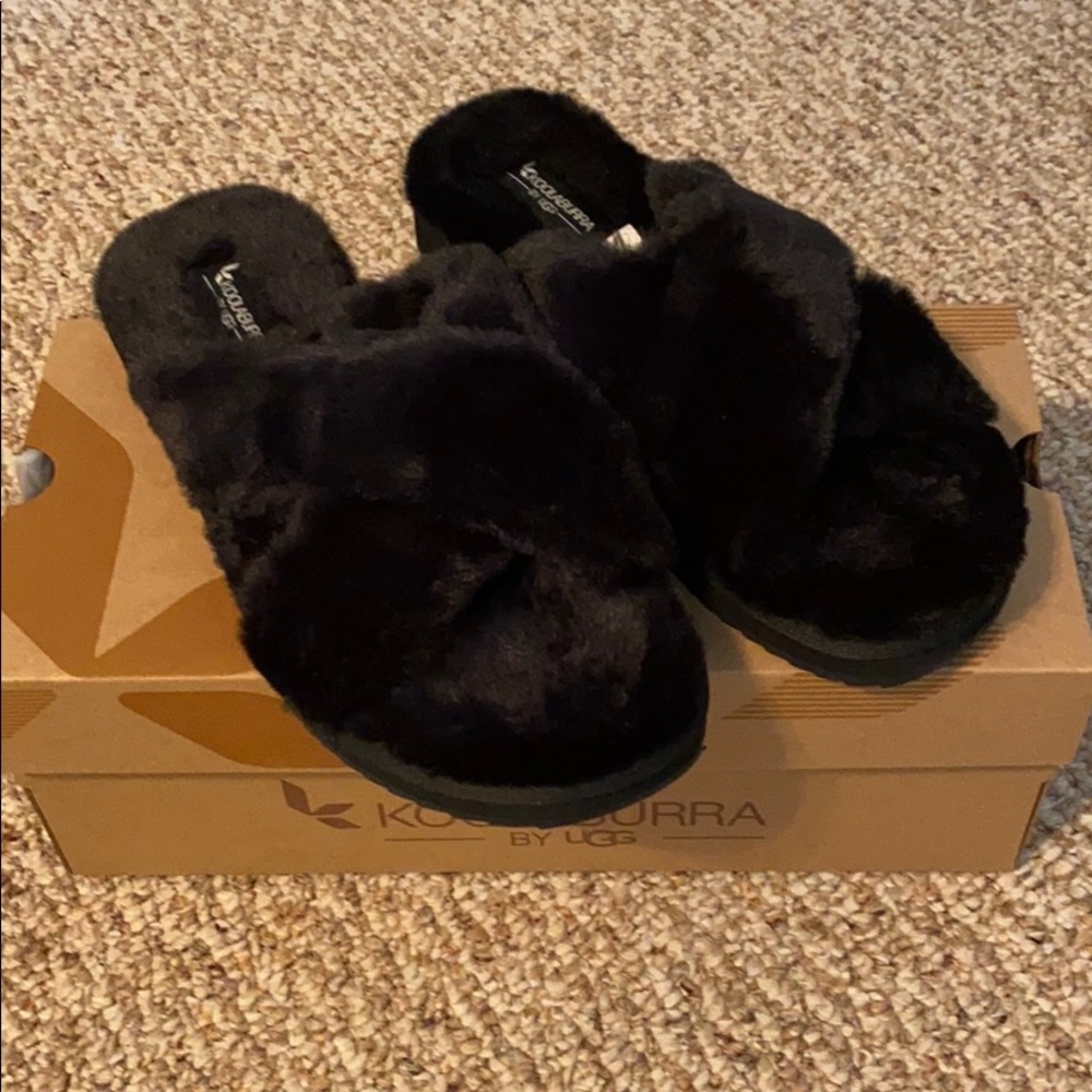 Koolaburra by UGG slippers